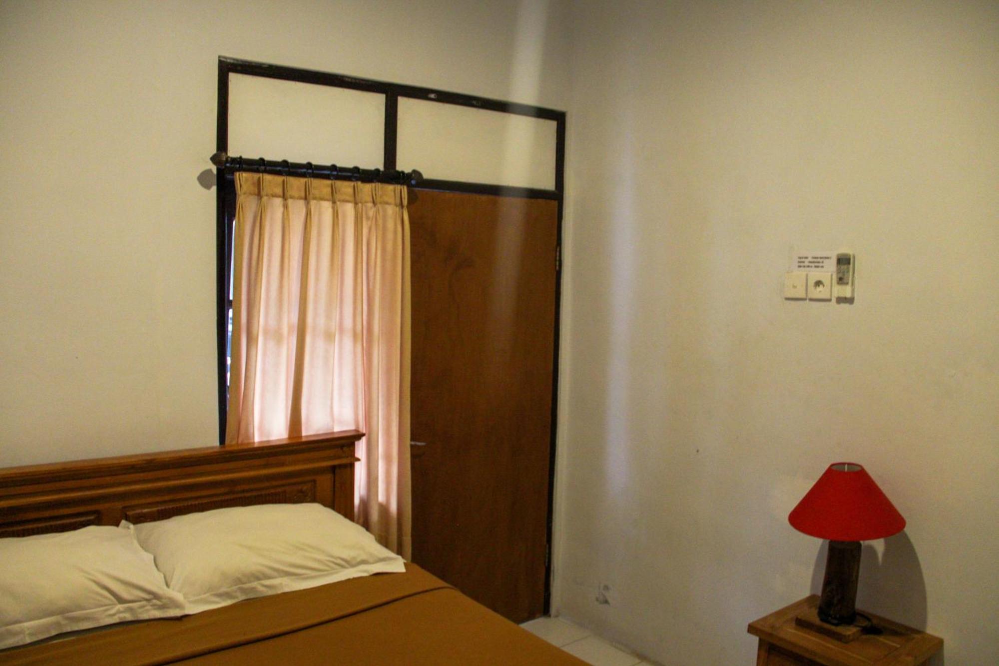 Nyoman Guesthouse Canggu Pokoj fotografie